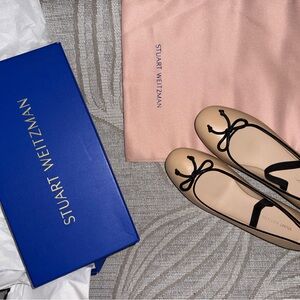 Stuart Weitzman "Gabby Bow Ballet Flat" Size US 8